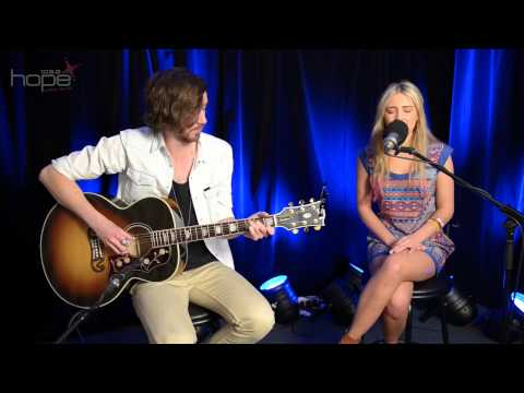 Bon Iver - Skinny Love (Brittany Cairns cover) Live at the Hope 103.2 Studios