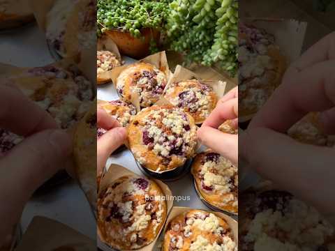 Frambuaz ve damla çikolatalı muffin🩷 tarifi yorumda, recipe is in comment🥳  #baking #recipe