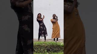 Download lagu Bombay ponnu⚡️ #danceshorts #buvialagar_YT #youtubeshorts #coimbatore mp3