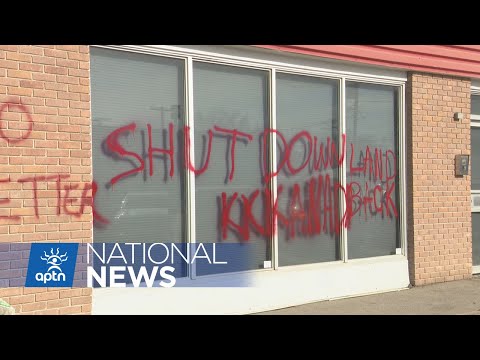 Public landmarks vandalised in Winnipeg | APTN News