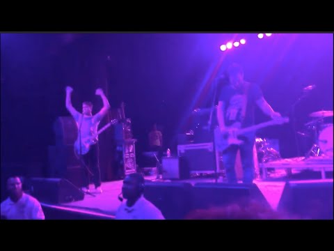 Direct Hit gets the Crowd Chanting "Jamison" for the second time.. EPIC