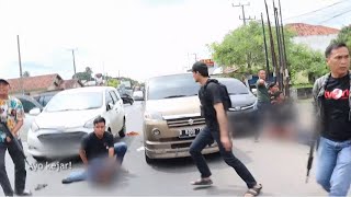 Download lagu Penangkapan 2 Rombongan Mobil Kurir Narkoba, yang Sedang Dalam Perjalanan - 86 mp3