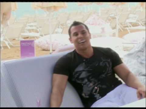 o alexandros milaei gia ola sto kosta minaretzi...meros 3