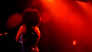 Stephanie Mills Sings The Late Great Whitney Houston!