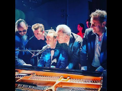 Crazy 50-fingers-Boogie-Woogie!