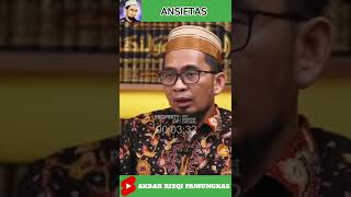 Download lagu Be careful of experiencing excessive anxiety | Ustadz Adi Hidayat #shorts mp3