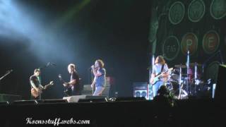 Pearl Jam - Arms Aloft at Rock Werchter 2010 +FM AUDIO