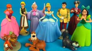 Disney Cinderella Deluxe Figurine Set with entire royal party and Cenicienta's favorite pets
