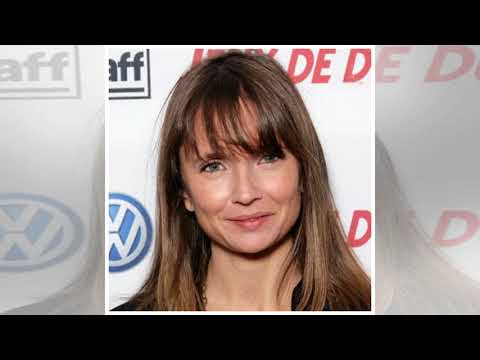 PHOTO Axelle Laffont pose topless en couverture de Playboy