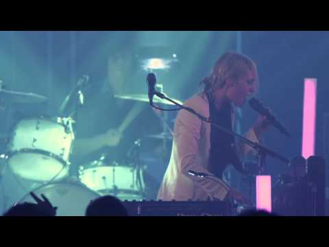 Metric - Lost Kitten live in Vancouver