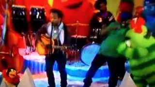 Yo Gabba Gabba Super Music Friend Show with THE ROOTS &quot;We Have Fun&quot;