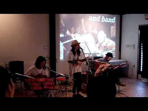 and band Life is beautiful 180617