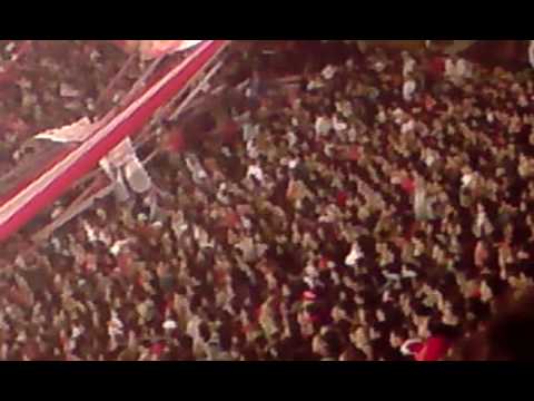 "Hinchada de Estudiantes Vs Nacional" Barra: Los Leales • Club: Estudiantes de La Plata