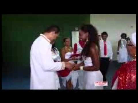 COROAÇÃO DA RAINHA BATERIA - JULIANA MACHADO - BANDEIRANTES DO SABOÓ