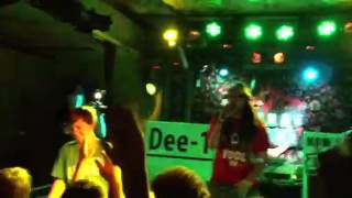 Justin Freestyles with Dee-1