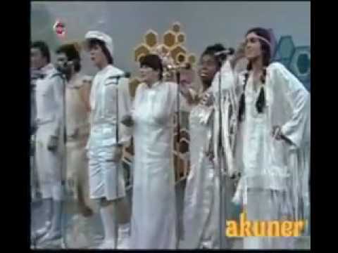 download lagu mp3 mp4 Mor Ve tesi Gel Sndr Beni, download mp3 Mor Ve tesi Gel Sndr Beni free downloadn, video klip Mor Ve tesi Gel Sndr Beni
