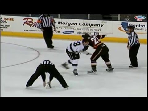 Joel Lowry vs Mitchell Heard