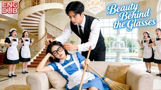 De CEO toonde geen interesse in wie dan ook, maar zijn hart sloeg op hol toen hij zag dat het lelijke dienstmeisje haar bril afzette!