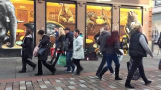 Glasgow Busking - My window faces the south - Willie nelson cover