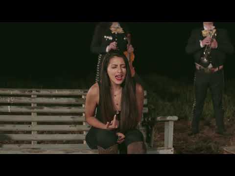 Pa' Todo El Año (Video Oficial) - Angélica Gallegos