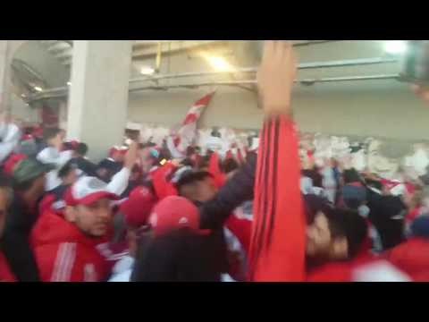 Borracho... Siempre voy descontrolado...