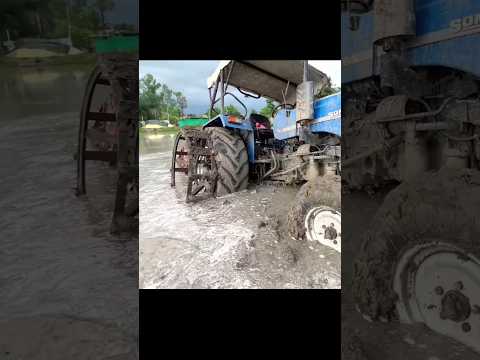 company song महिंद्रा और सोनालीका tractor कीचड़ में फंस गए JCB हाइड्रा ने उन्हें बाहर निकाला