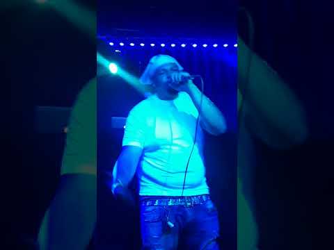 Floss Don IG@floss_donn performing Ready or Not live @Blackthorn NYC 08/20/18