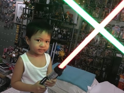 Jedi Training using Star Wars Force FX & Ultimate FX Lightsabers Chefatron Review