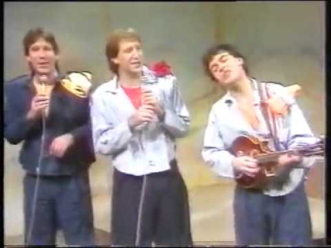 Uzi Hitman e Igal Bashan - Cmo Tzoani    כמו צועני