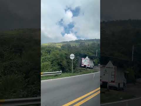 Vía Guaduas Villeta Cundinamarca #colombia #automobile #viajeinolvidable #viajes #travesia #travel