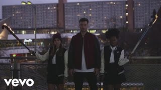 Marteria - Kids (2 Finger an den Kopf) (Videoclip)