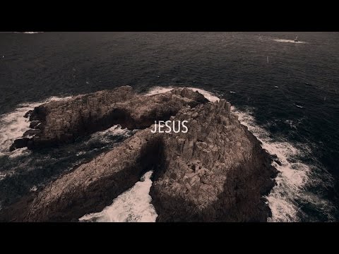 Doce Comunhão - Lyric Video | CantisaniFilm