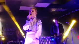Zara Larsson - Funeral (Live at Banquet Records)