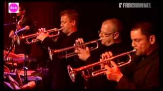New Cool Collective: Perry