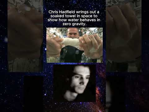 Watch Chris Hadfield wring out a wet cloth aboard the ISS#astronauts #nasa #science #amazing #space