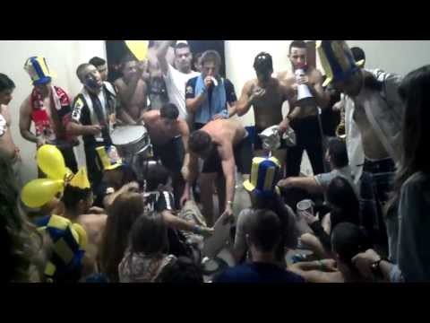 Invasão no CEFET - Araxá Charanga AAEE-UFMG Buzina Paralisante - Engenharíadas Mineiro 2013