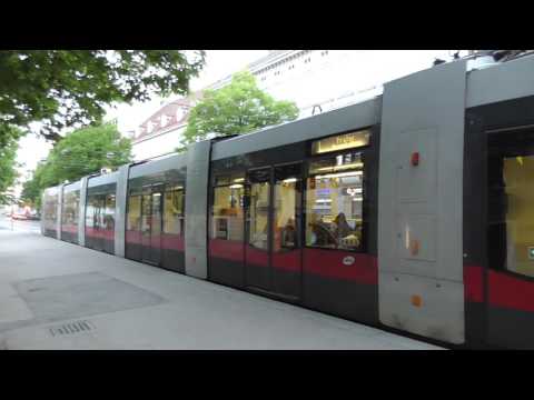 ULF Strassenbahn Ein  und Ausfahrt Station Mayerhofgasse