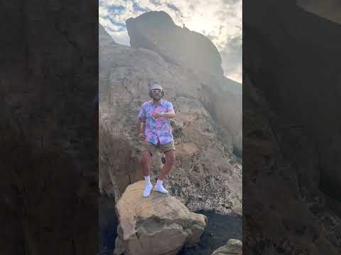 Holala is Out Now!!! Vayan a escucharla ya 🪐🖤⚡️🙌🏻 #holala #newmusic #spotify #viral #fyp