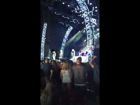 Drop dead legs - Van Halen . White river amphitheatre . July 5th 2015 .