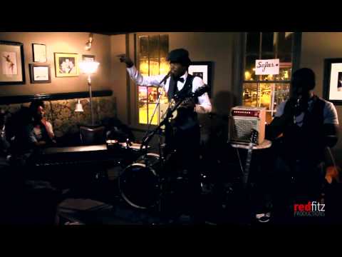 Christylez Bacon - Human Beatbox