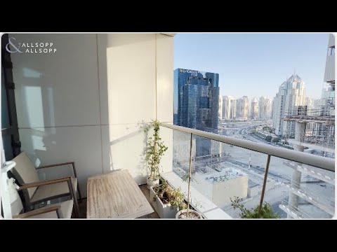 2 Bed Apartment in DUBAI, 23 Marina, Dubai Marina (Newly Refurbished). Click to view!