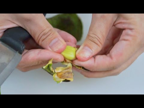 How To Prepare Stink Beans or Petai | Cooking with Nart