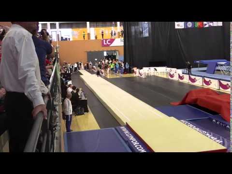 manon morancais en equipe de france junior de tumbling a la loulé cup au portugal