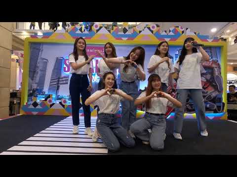 GH010166 DAISY DAISY - (Daisy Daisy) SNEAKERS SHOWCASE @Terminal21 Asok  #CMDreamDaisy124851