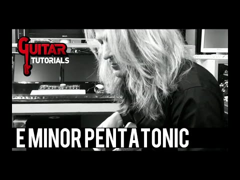 Doug Aldrich Guitar Lesson - #5 E minor Pentatonic Licks - GuitarTutorials