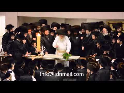 Toldos Aharon Rebbe Making Havdalah In Boro Park - Cheshvan 5776