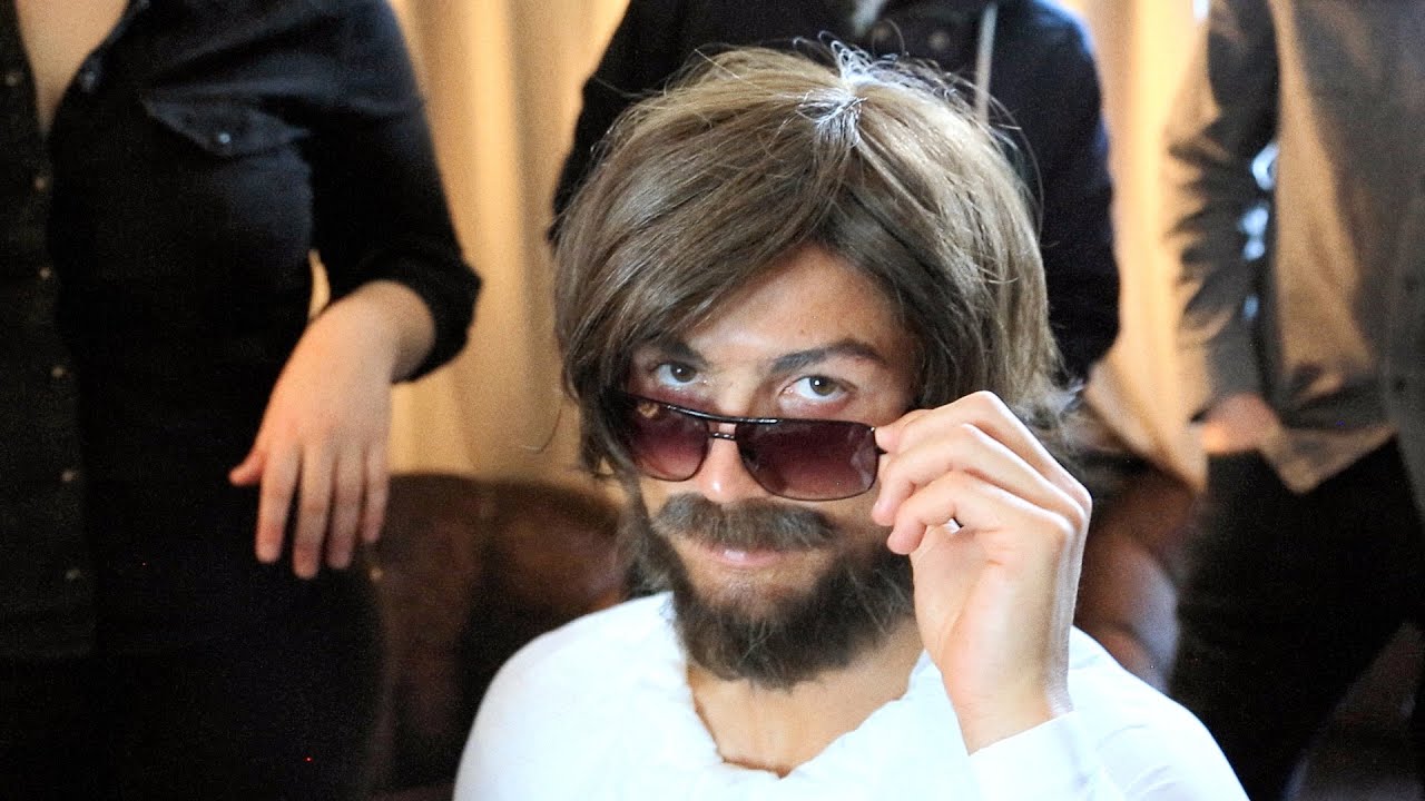 CRISTIANO RONALDO IN DISGUISE -  Manchester United FUNNY MOMENTS|