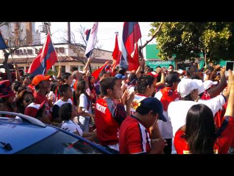 "Caravana de porra tiburones rojos de veracruz 04" Barra: Guardia Roja &bull; Club: Tiburones Rojos de Veracruz