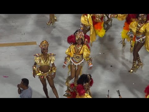 São Clemente 2018 - Rainha Raphaela Gomes / Bateria / Ala de Passista