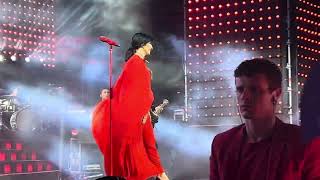 Laura Pausini - La Soledad - en directo - Icónica Sevilla Fest 2023 -
